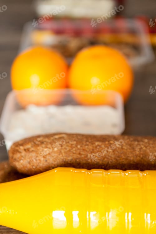 Preview: Lunch packed in different boxes