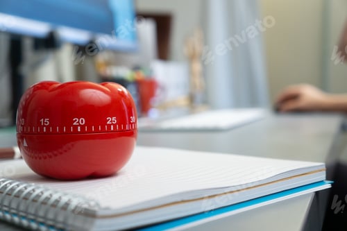Preview: Closeup shot of a pomodoro cycle on a notebook