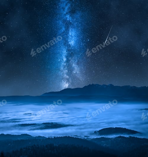 Preview: Milky way over foggy walley in Tatra Mountains.