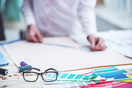 Preview: Beautiful young designer