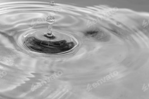 Preview: falling drops in water