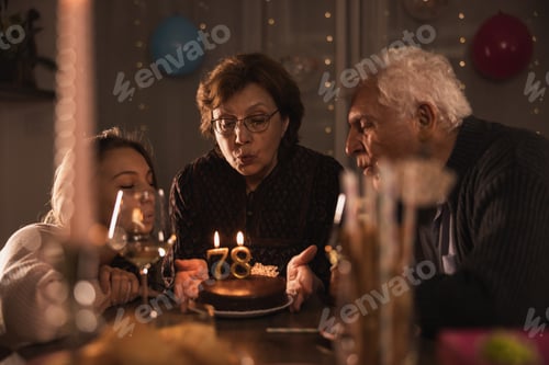 Preview: Joyful Celebration Of Family Birthday