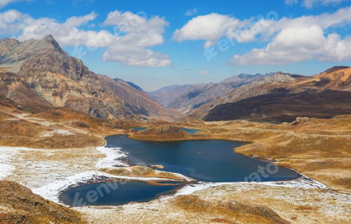Preview: Lake in Cordillera