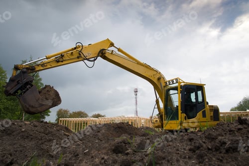 Preview: excavator at work