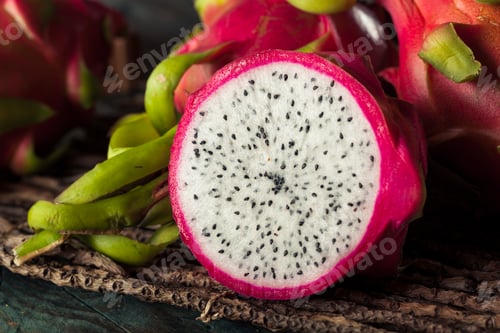 Preview: Raw Organic Dragon Fruit