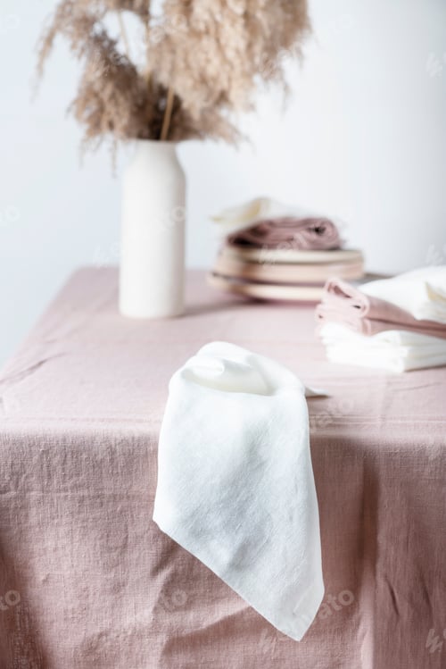 Preview: Pink Table