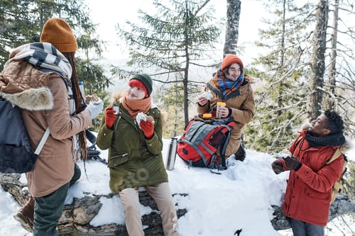 Preview: Young People Having Lunch