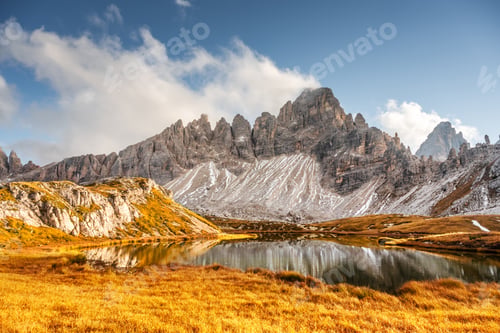 Preview: Clear turquoise water of alpine lake Piani in the Tre Cime Di Laveredo