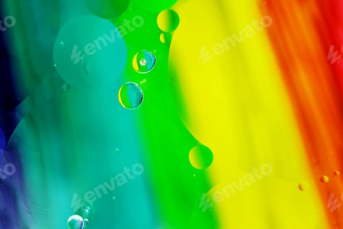 Preview: A beautiful and vibrant macro of oil bubbles on water