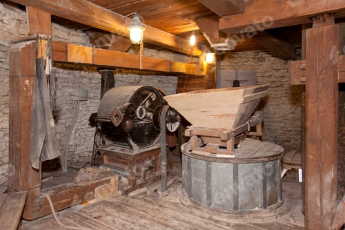 Preview: Old Windmill Machinery
