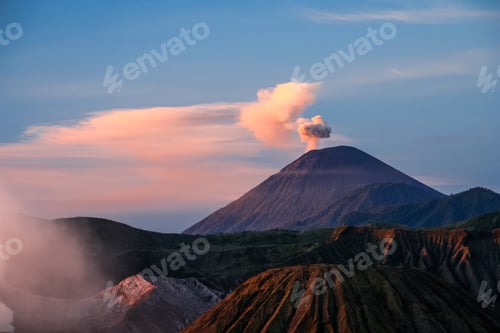 Preview: Gunung Bromo at dawn
