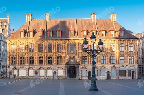 Preview: Lille, old facade in the center