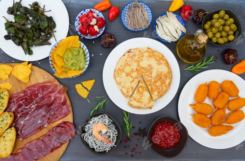 Preview: Table with spanish tapas