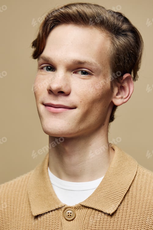 Preview: Stylish and Confident: Handsome Young Caucasian Man in Casual Fashion Portrait