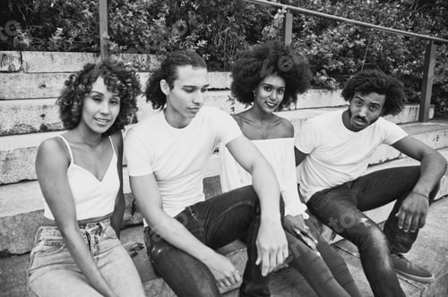 Preview: Group of friends spending time togeher in New york city