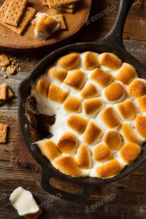 Preview: Homemade S'mores Dip with Graham Crackers