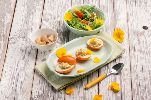 Preview: curcuma stuffed egg with mixed salad
