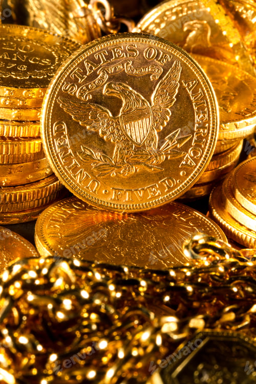 Preview: Jewels and gold coins