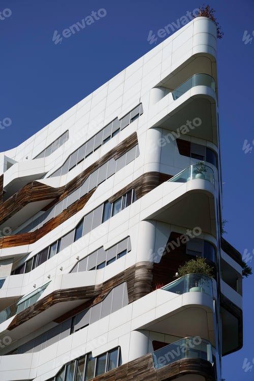 Preview: Milan, Italy: residential Hadid buildings modern Citylife park