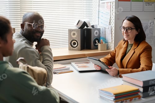 Preview: Teacher having a meeting with parent