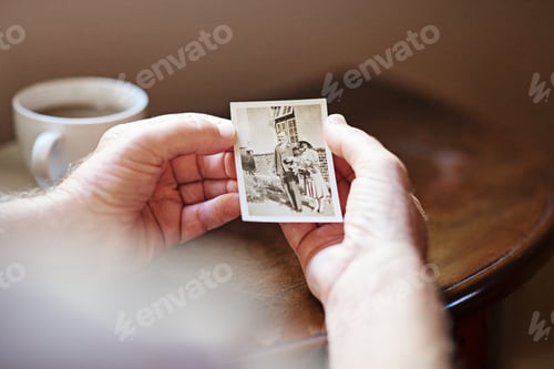 Preview: Portraits of the past