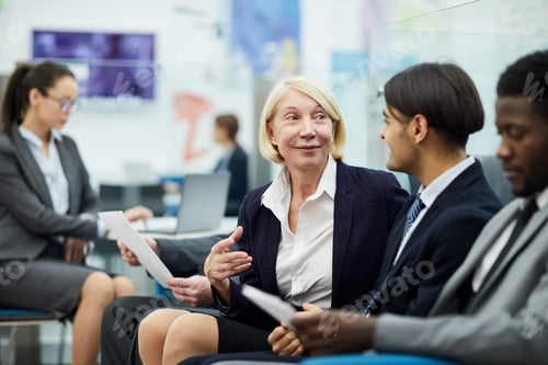 Preview: Office Workers on Break