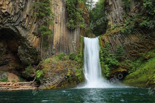 Preview: Toketee Falls in Oregon