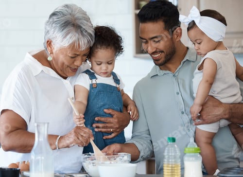 Preview: Gran have some extra hands in the kitchen today