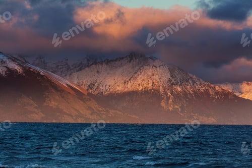 Preview: Lake on sunset