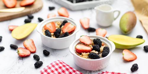 Preview: Horizontal long banner for web design of healthy food with oatmeal and fresh berries