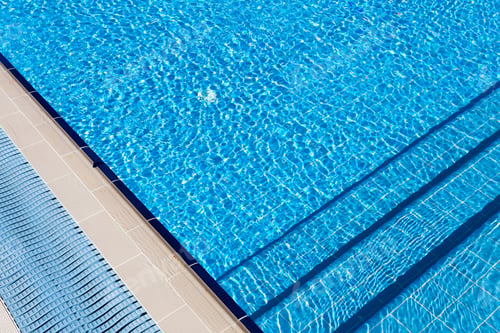 Preview: Swimming Pool