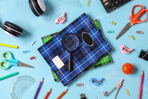 Preview: Stationary on blue background