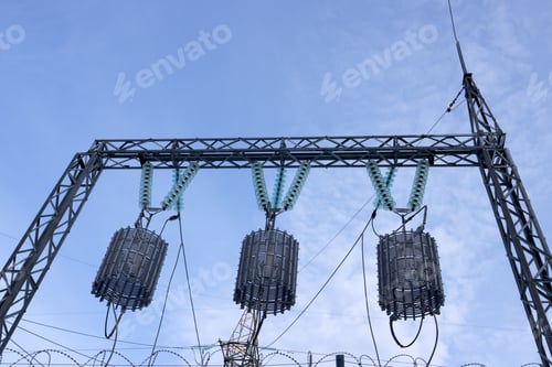 Preview: High-frequency barriers for RF communication channels on an electrical line in close-up
