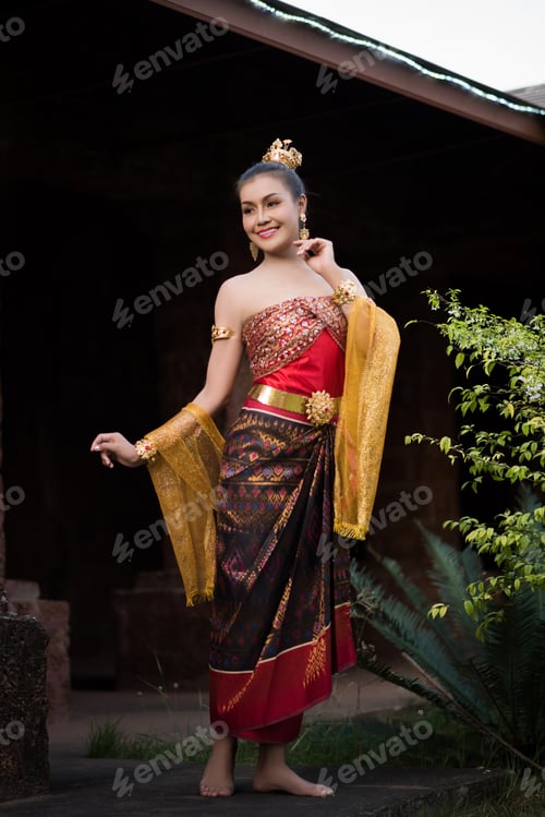 Preview: Beautiful Woman wearing typical Thai dress