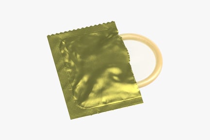 Preview: Unwrapped Condom with Foil Packet