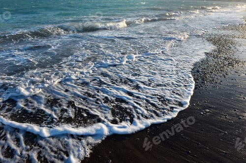 Preview: Ocean waves on sandy beach