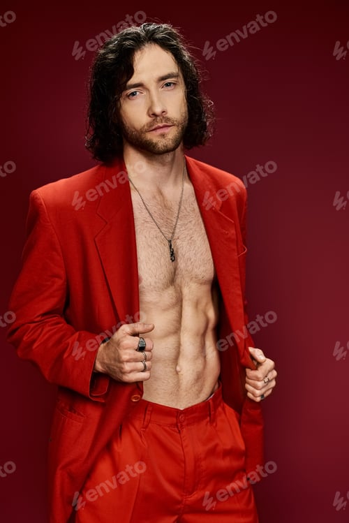 Preview: The dapper gentleman in scarlet