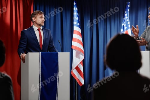 Preview: Politician looking at foreign colleague