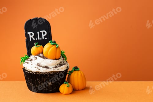 Preview: Halloween cupcake