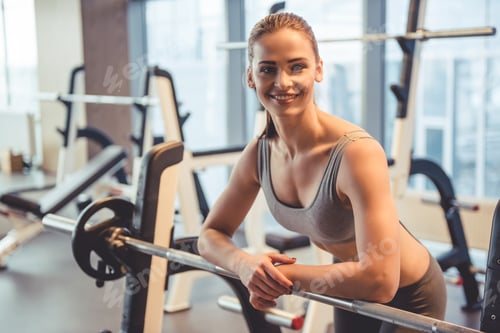 Preview: Woman at the gym