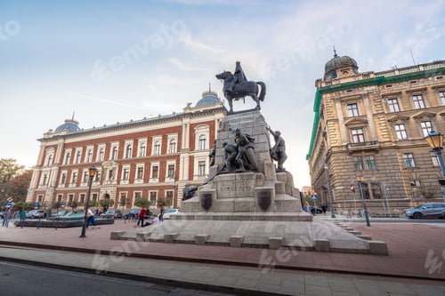 Preview: Jan Matejko Square and Grunwald Monument - Krakow, Poland