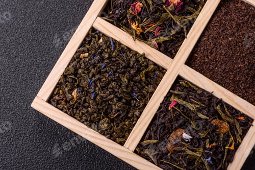 Preview: Different kind of Dry tea green, black, mint, rose and chamomile