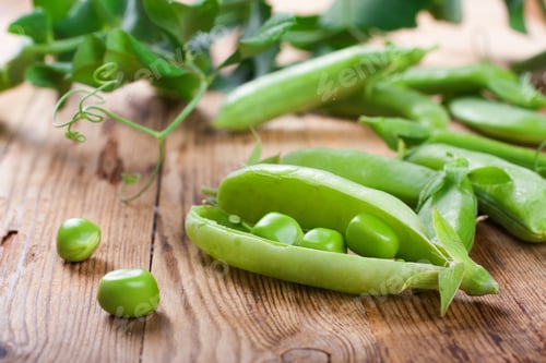 Preview: Fresh green peas