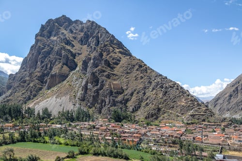 Preview: Ollantaytambo village and Pinkuylluna Mountain - Ollantaytambo, Sacred Valley, Peru