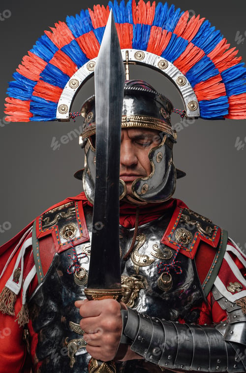Preview: Imperial roman soldier with gladius against gray background