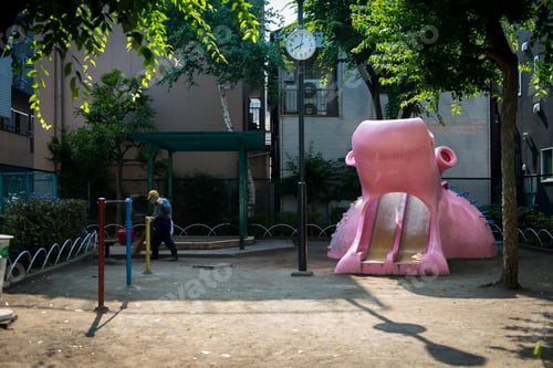 Preview: Tokyo Shitamachi Empty Playground pink hippopotamus slide