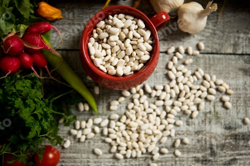 Preview: Fresh food on the table