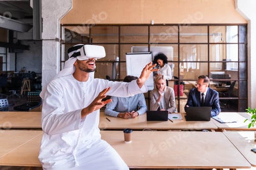 Preview: Multiethnic business team meeting in the office