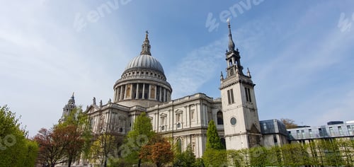 Preview: Low angle view of Saint Pauls's Cathedral, an Anglican cathedral in London, United Kingdom
