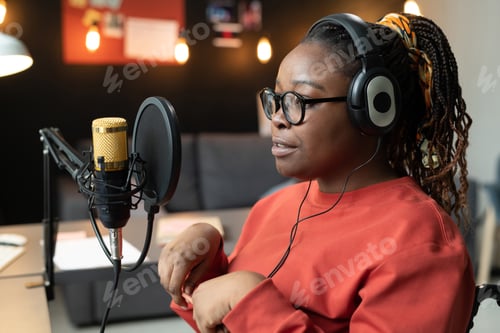 Preview: Woman podcaster podcasting and recording online talk show